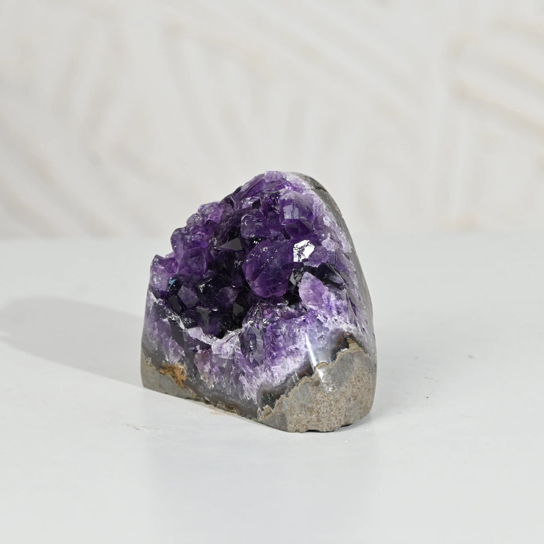 Natural Amethyst Geode 290g - Raw Crystal for Healing