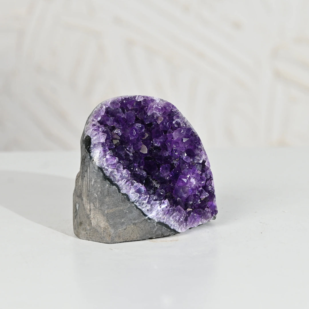 Natural Amethyst Geode 385 g - Raw Crystal for Healing