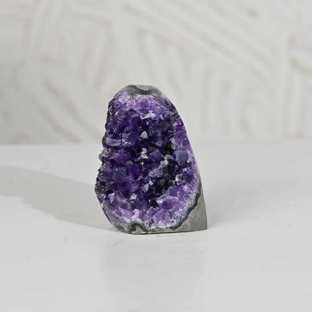 Natural Amethyst Geode 267g - Raw Crystal for Healing