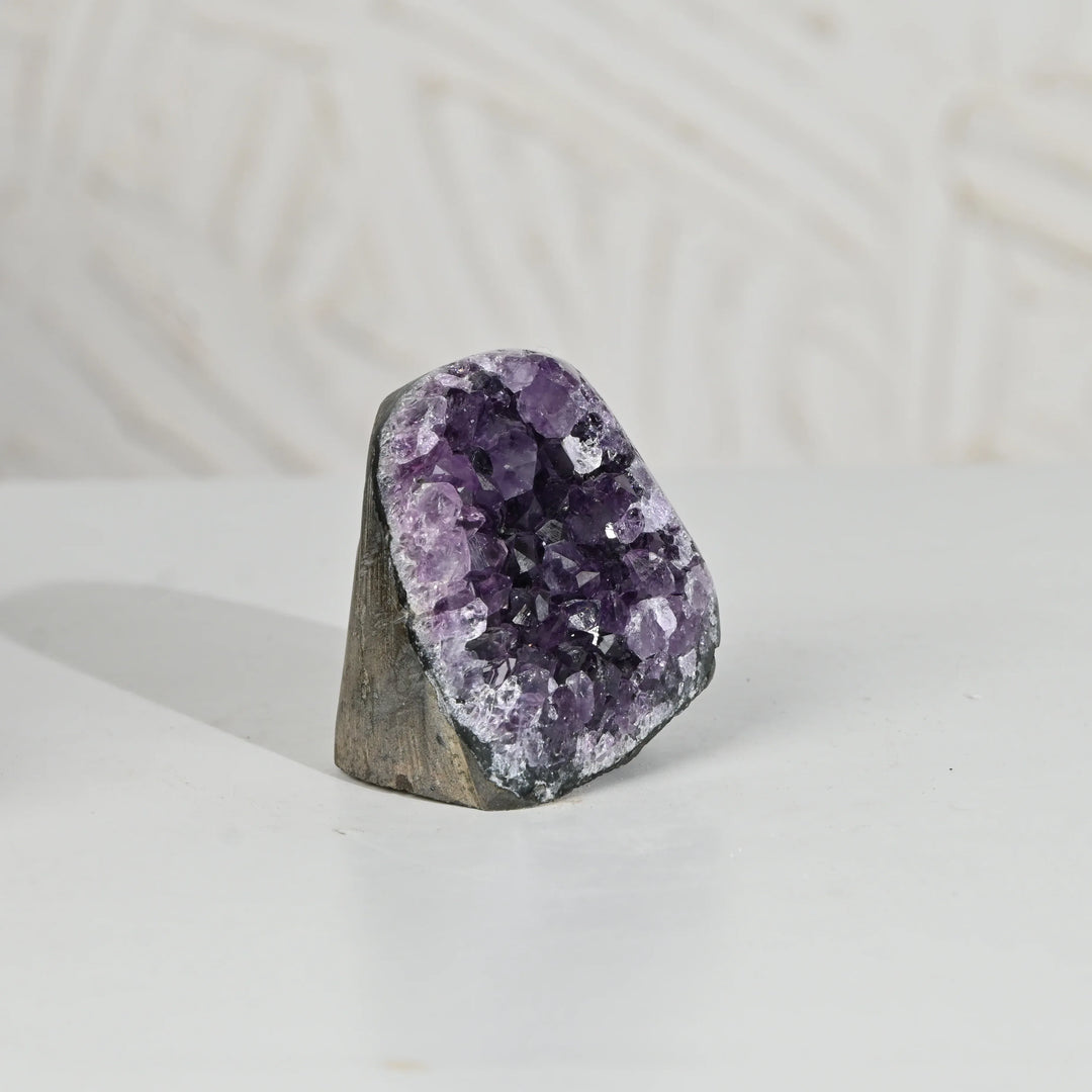 Natural Amethyst Geode 222g - Raw Crystal for Healing