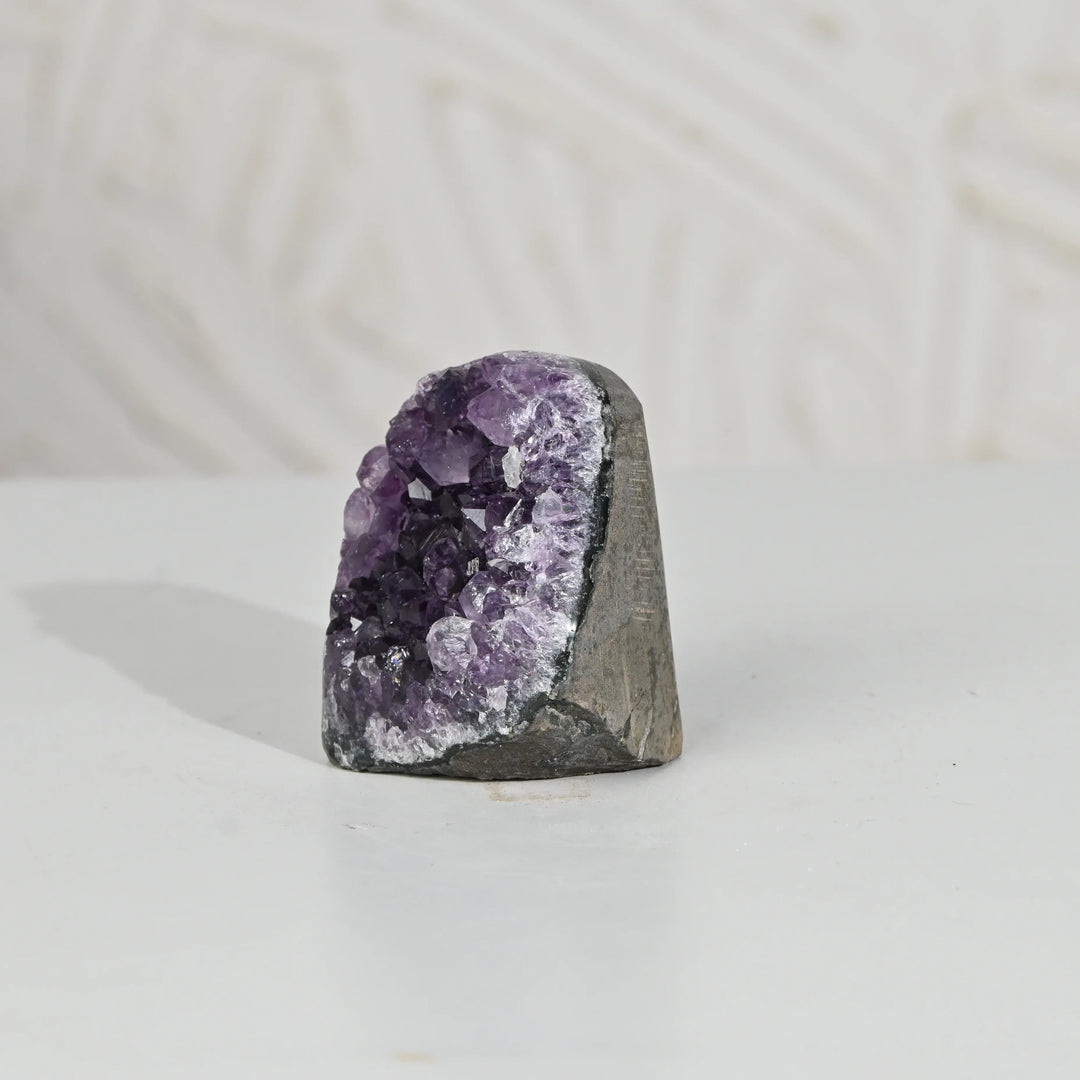 Natural Amethyst Geode 222g - Raw Crystal for Healing