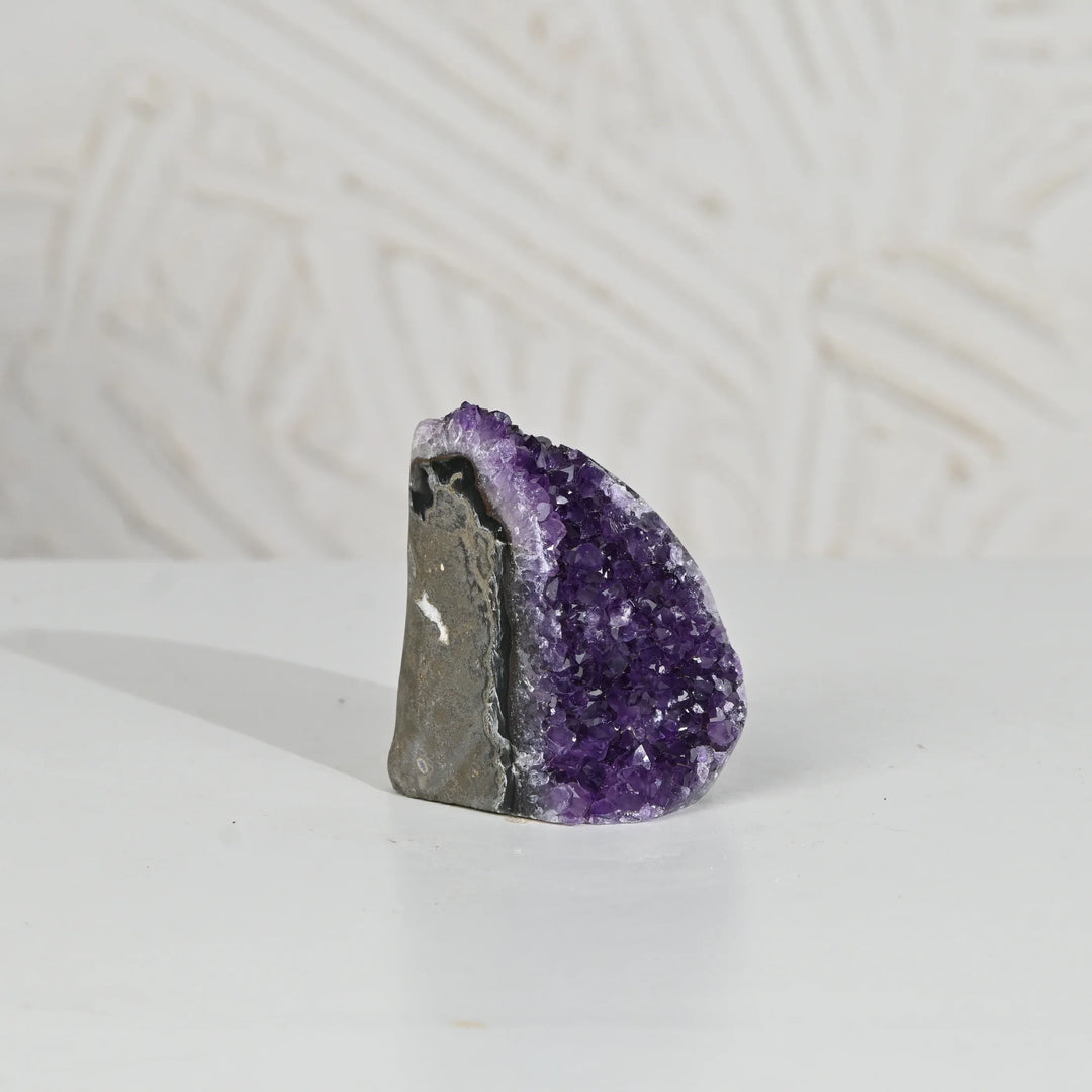 Natural Amethyst Geode 275 g - Raw Crystal for Healing
