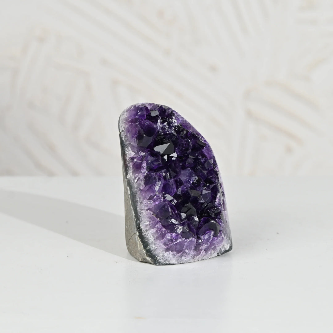 Natural Amethyst Geode 536 g - Raw Crystal for Healing