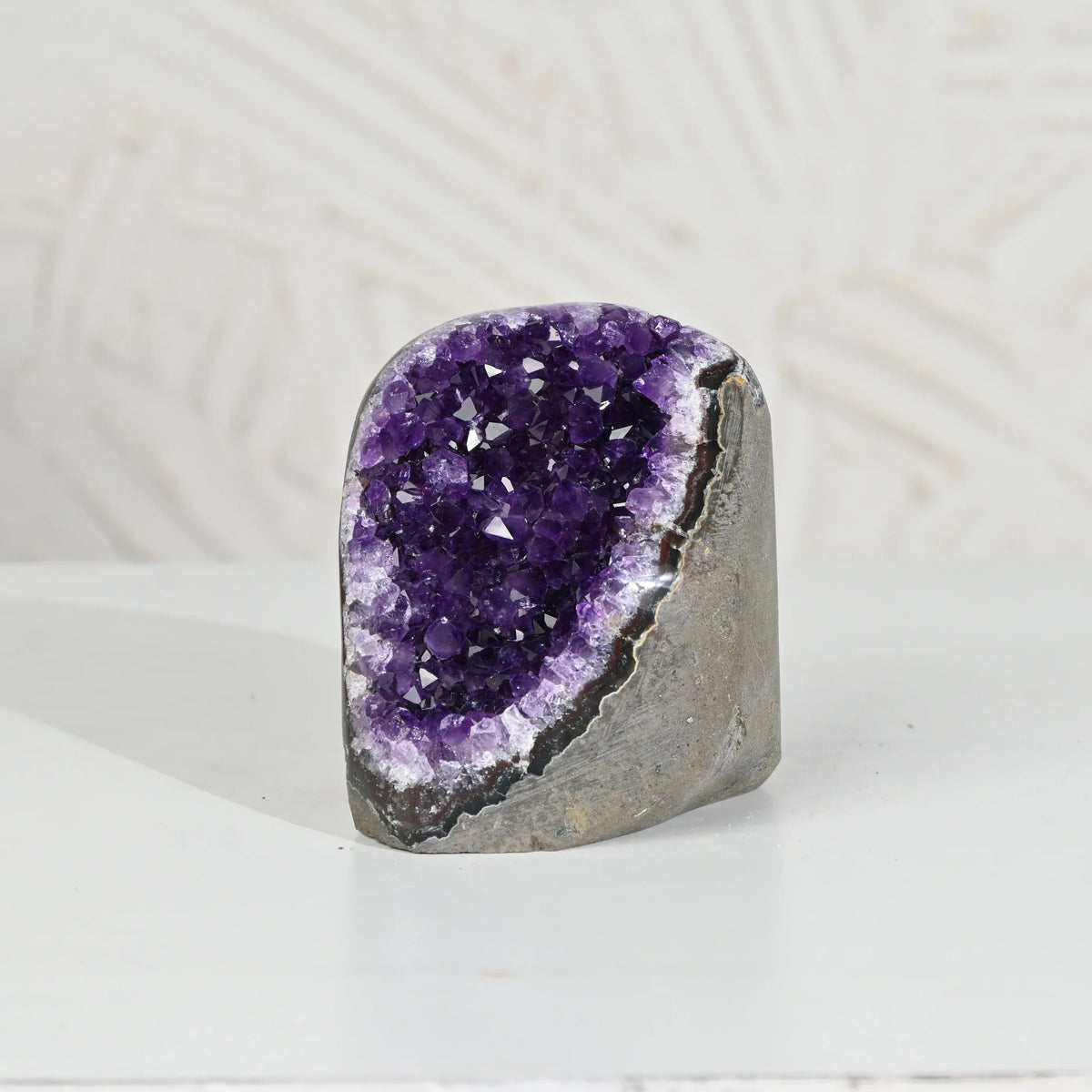 Amethyst Geode – Vibrating Crystals, Jaipur
