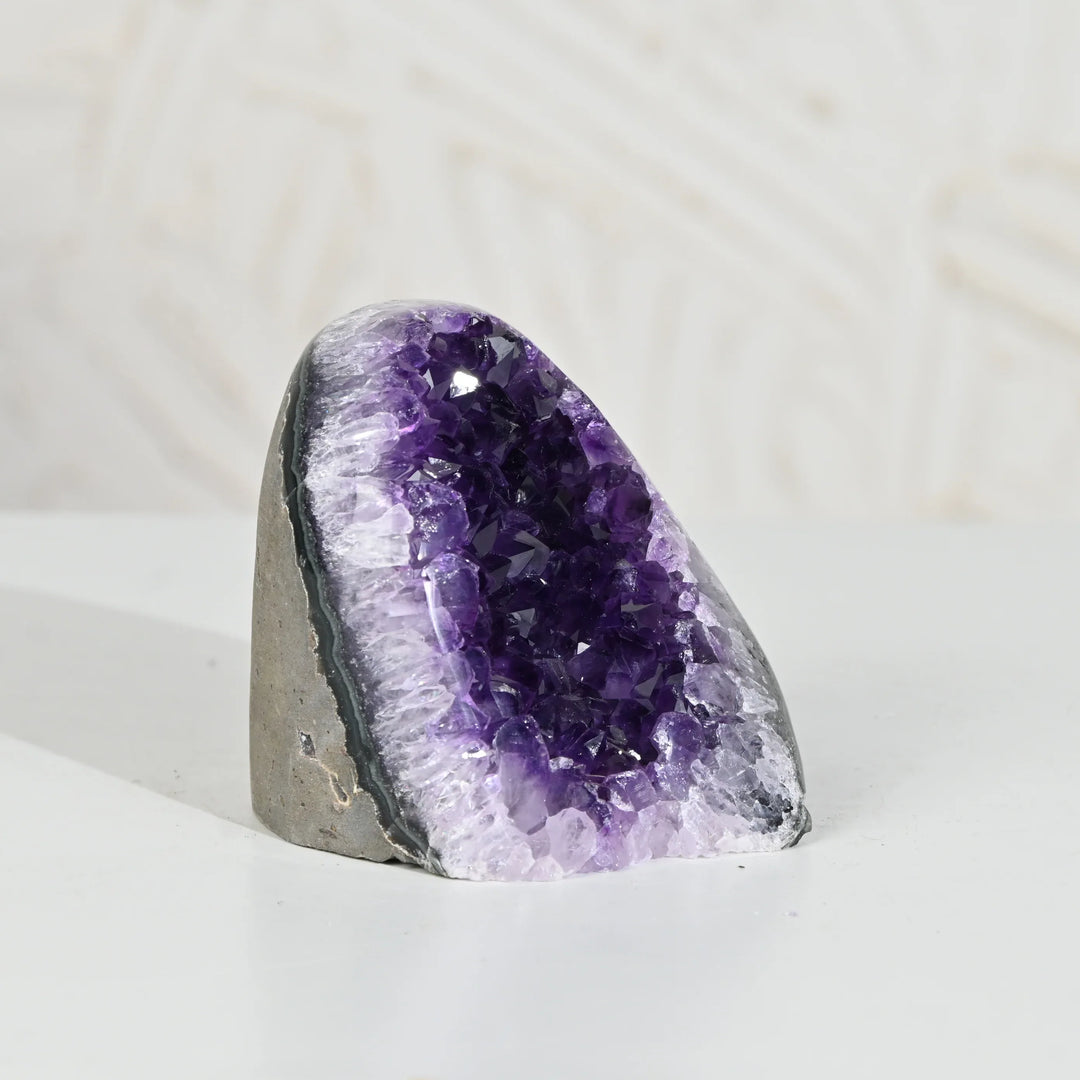 Natural Amethyst Geode 637g - Raw Crystal for Healing
