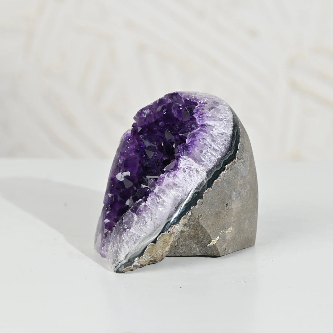 Natural Amethyst Geode 637g - Raw Crystal for Healing