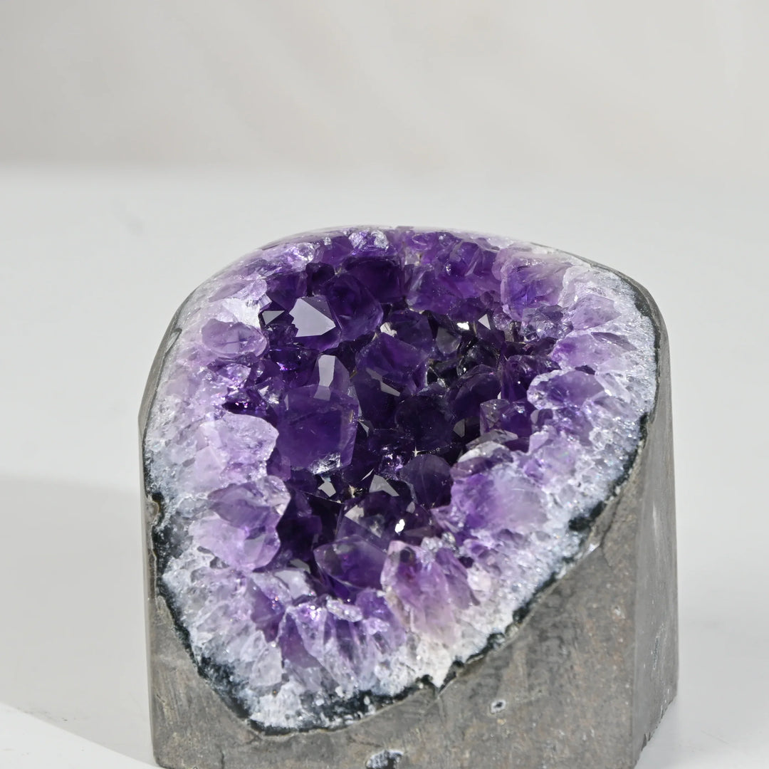 Natural Amethyst Geode 572g - Raw Crystal for Healing