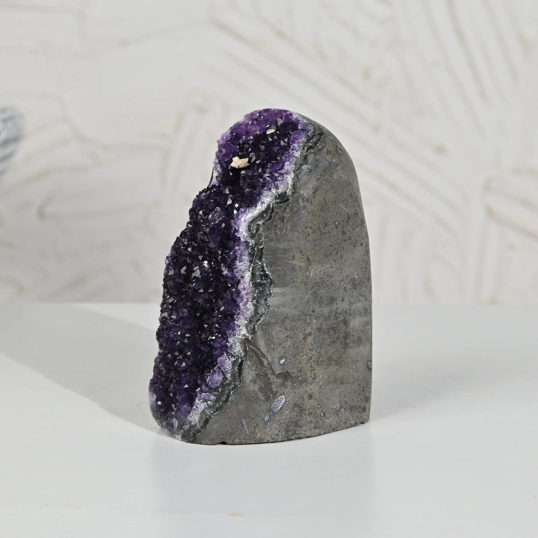 Natural Amethyst Geode 1064g - Raw Crystal for Healing