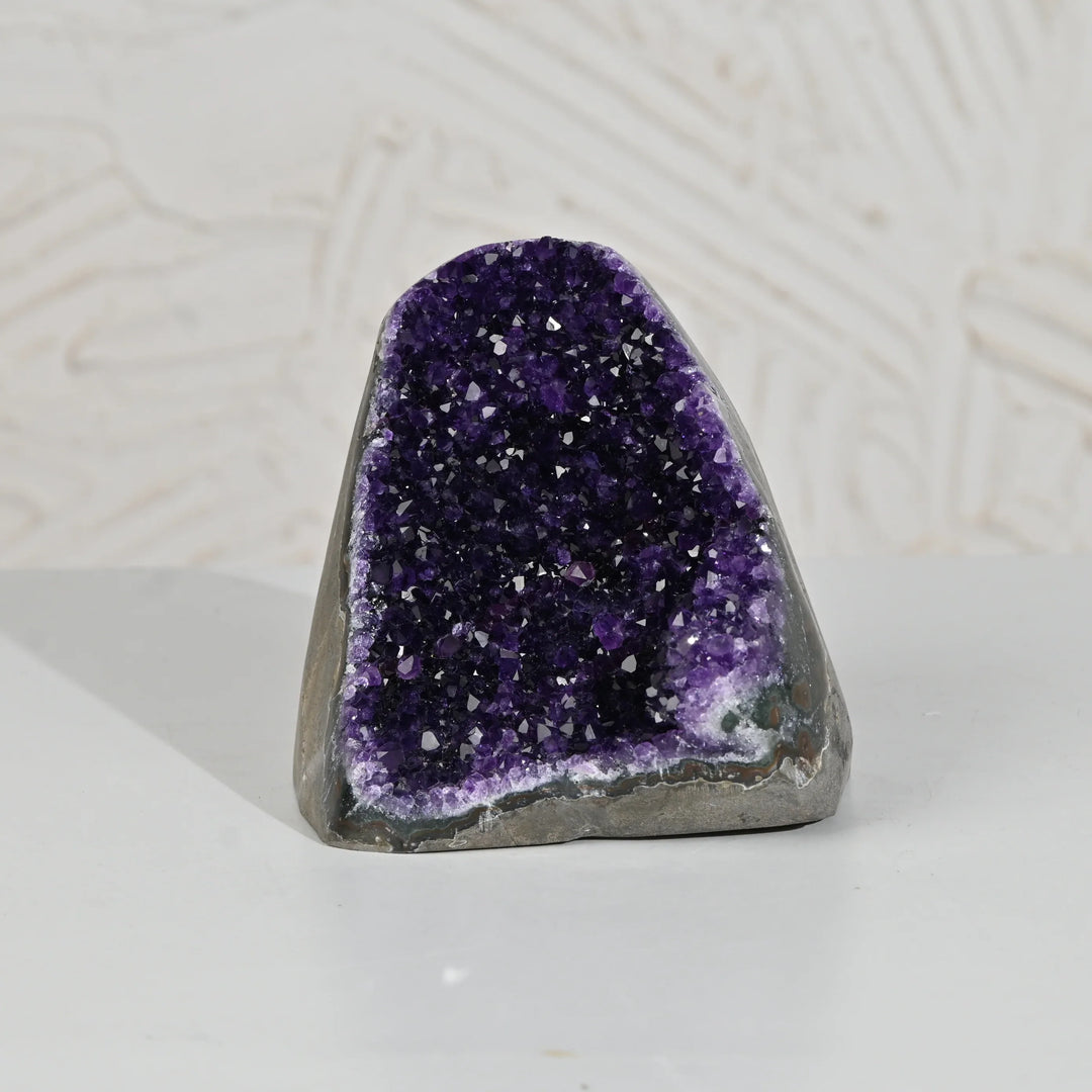 Natural Amethyst Geode 1428 g - Raw Crystal for Healing