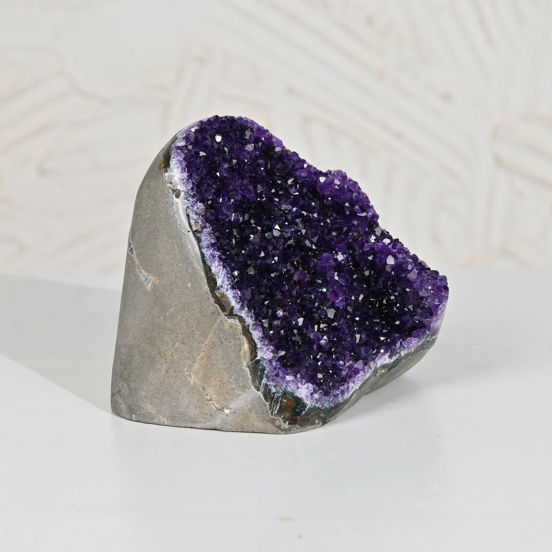 Natural Amethyst Geode 1428 g - Raw Crystal for Healing