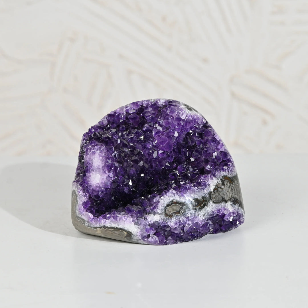Natural Amethyst Geode 1490g - Raw Crystal for Healing