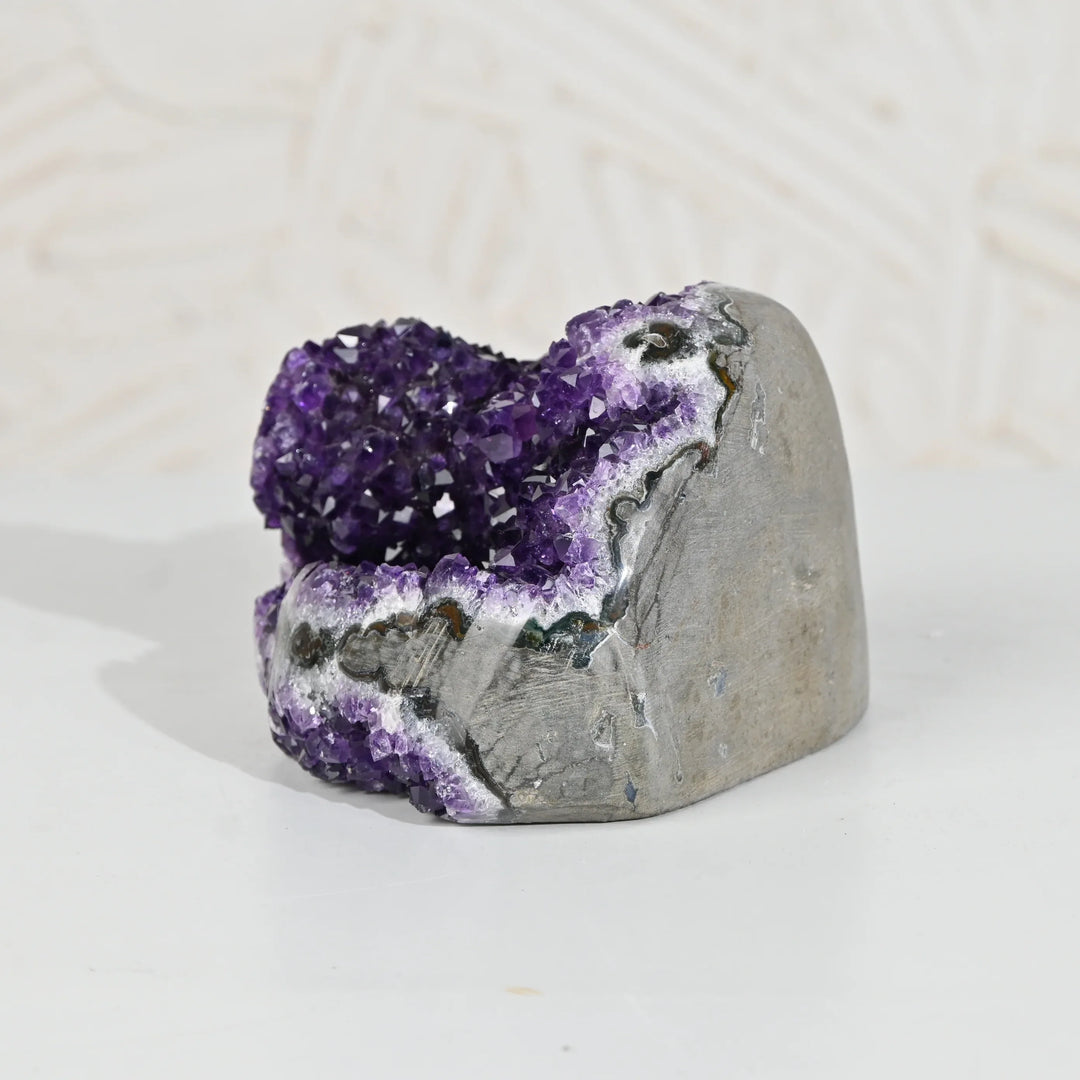 Natural Amethyst Geode 1490g - Raw Crystal for Healing