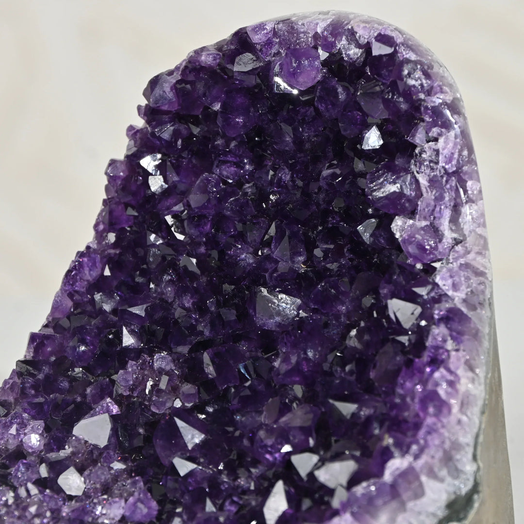 Natural Amethyst Geode 1684g - Raw Crystal for Healing