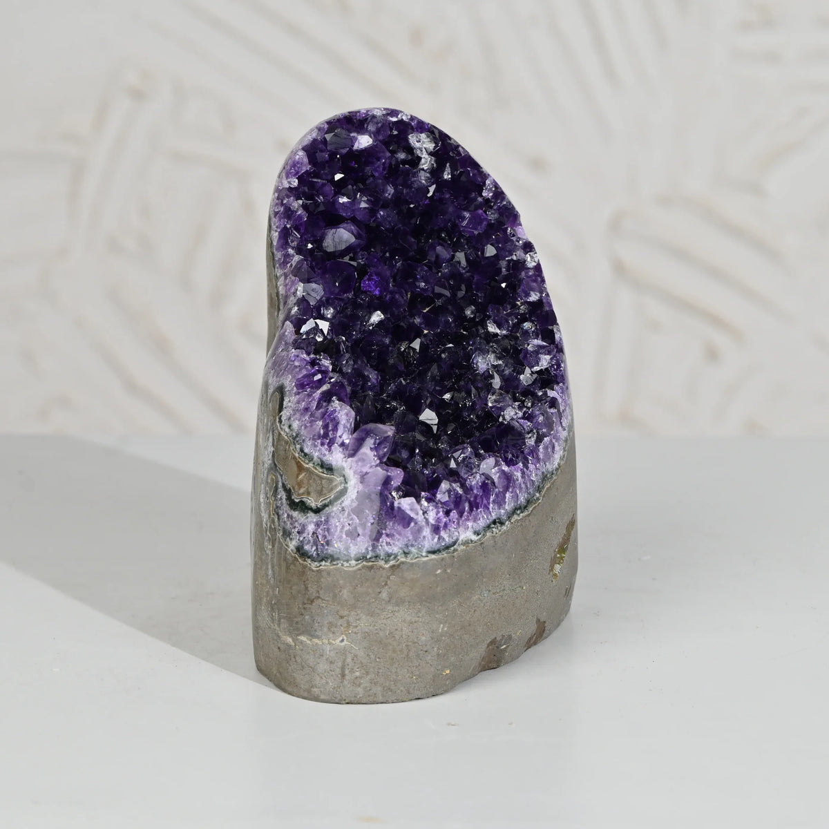 Amethyst Geode – Vibrating Crystals, Jaipur