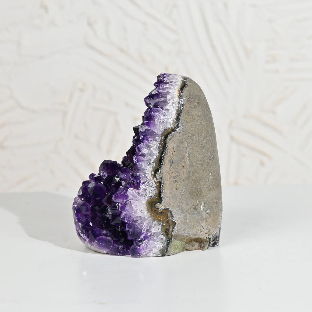 Natural Amethyst Geode 1466g - Raw Crystal for Healing