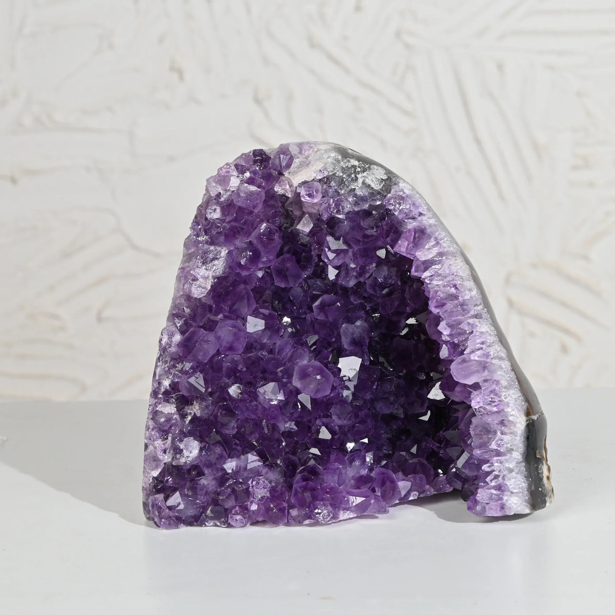 Amethyst Geode – Vibrating Crystals, Jaipur