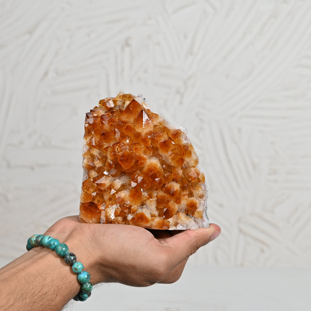 Premium Citrine Crystal 819g – Natural Healing Stone for Wealth Attraction
