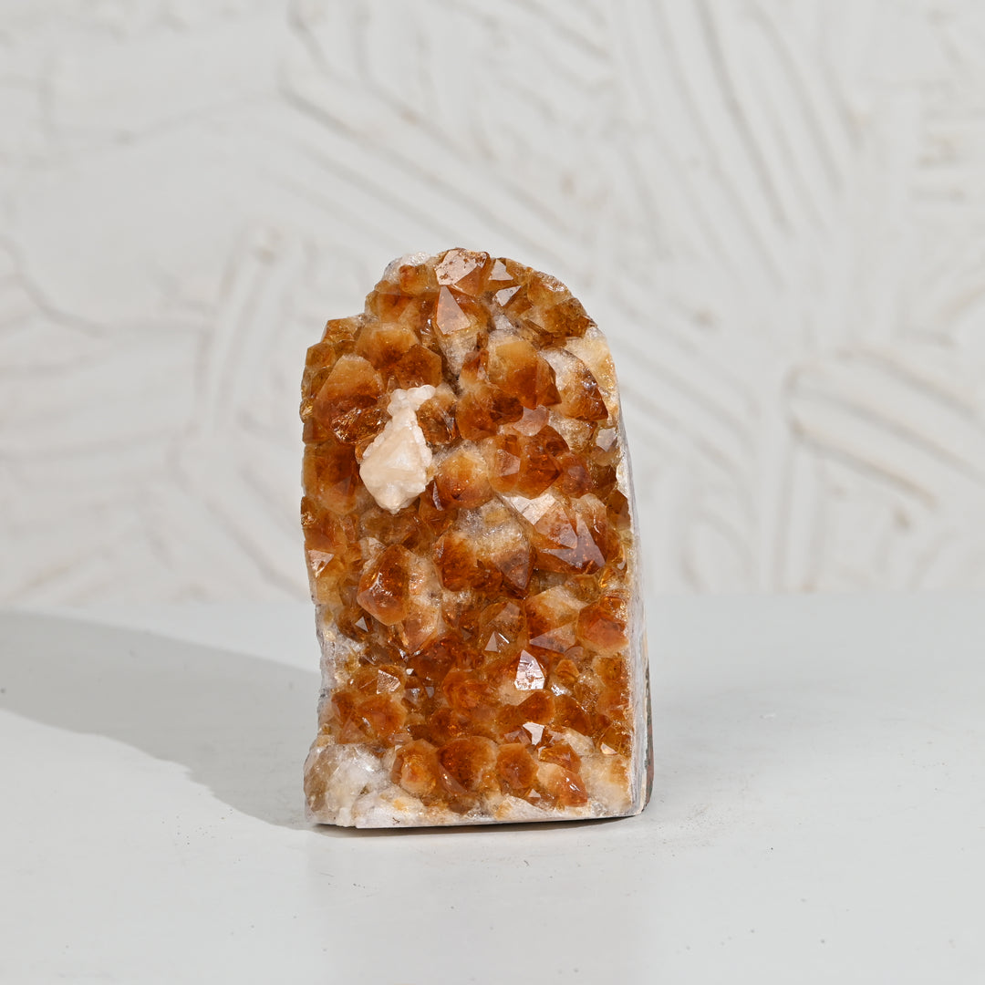 Citrine Geode 945g – Raw Crystal for Abundance & Energy Flow