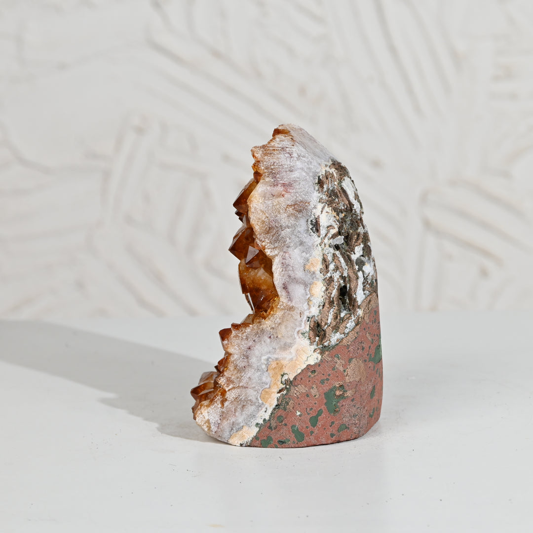 Citrine Geode 945g – Raw Crystal for Abundance & Energy Flow