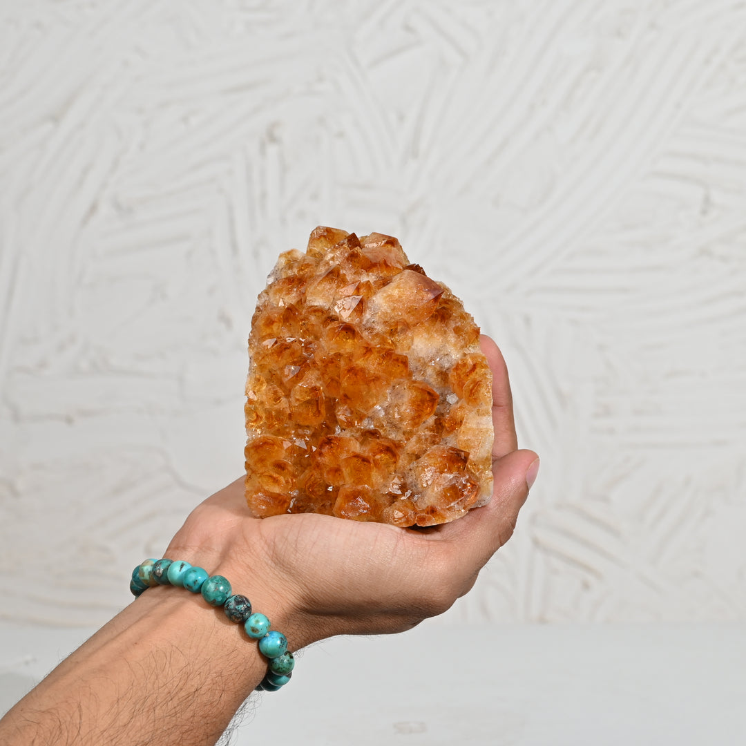 Raw Citrine Geode 796g – Natural Healing Crystal for Prosperity & Positivity