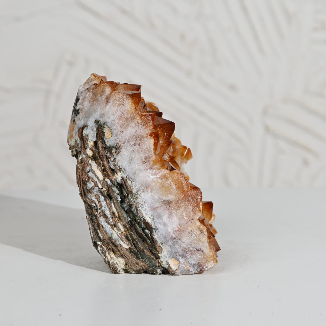 Raw Citrine Geode 1123g – Energy Crystal for Balance & Positive Energy