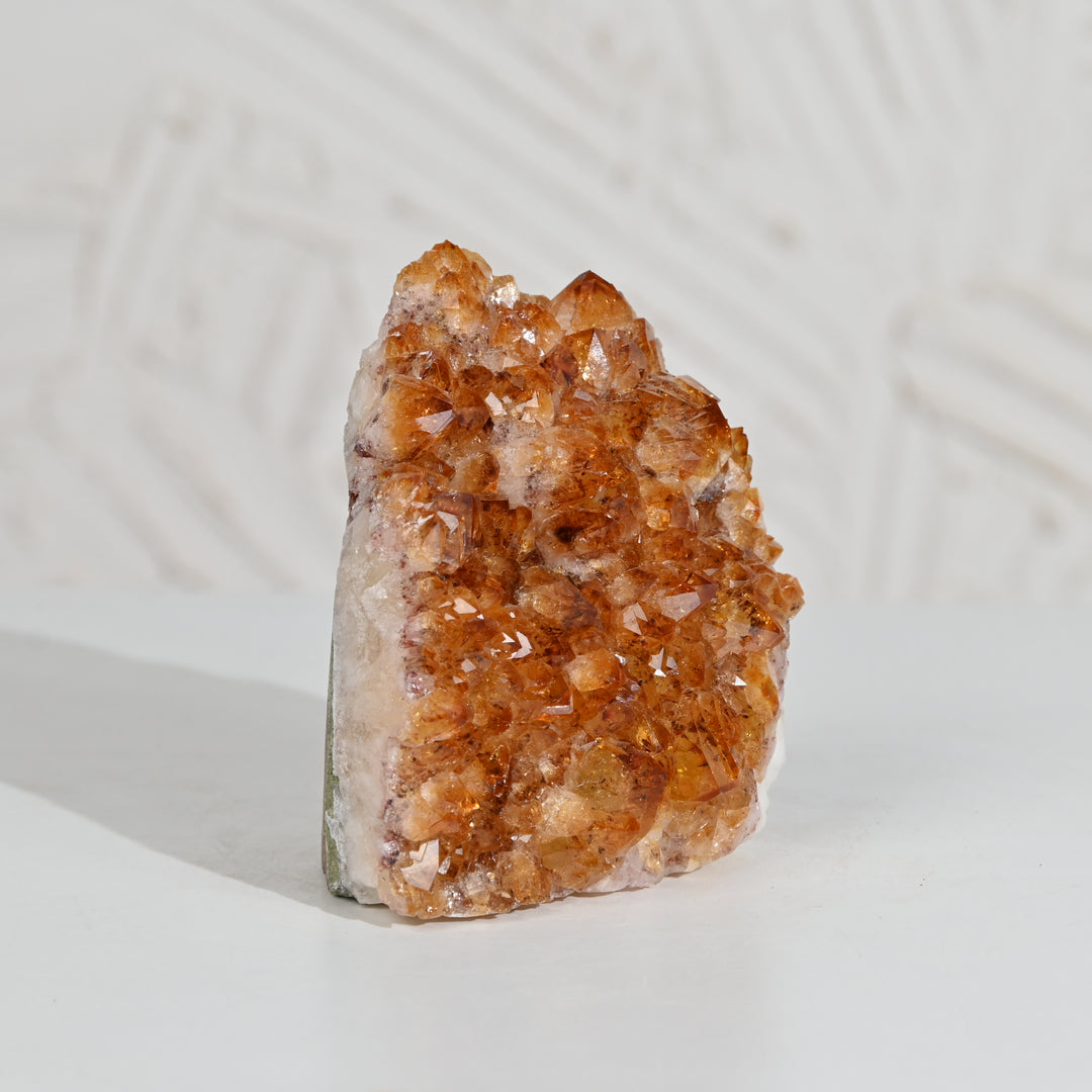 Citrine Stone 674g – Wealth Crystal for Energy Alignment & Decor
