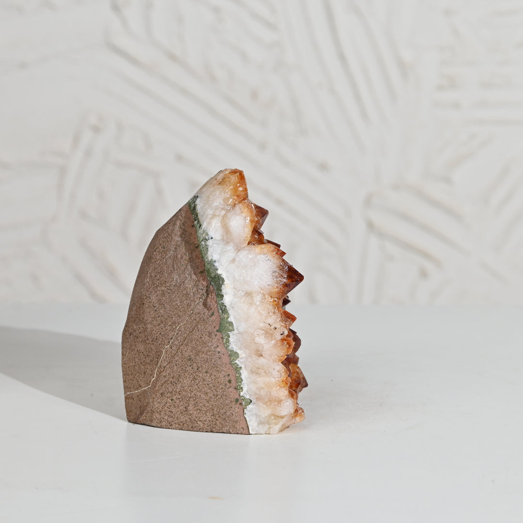 Natural Citrine Geode 1010g – Raw Crystal for Abundance & Positivity