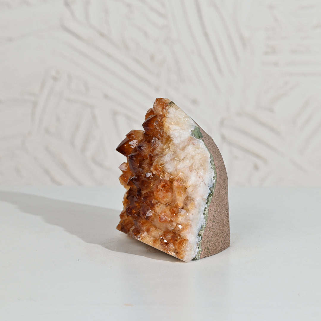 Natural Citrine Geode 1010g – Raw Crystal for Abundance & Positivity