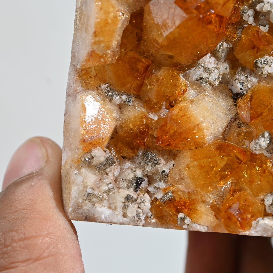 Citrine Stone 1180g – Natural Crystal for Prosperity & Energy Flow