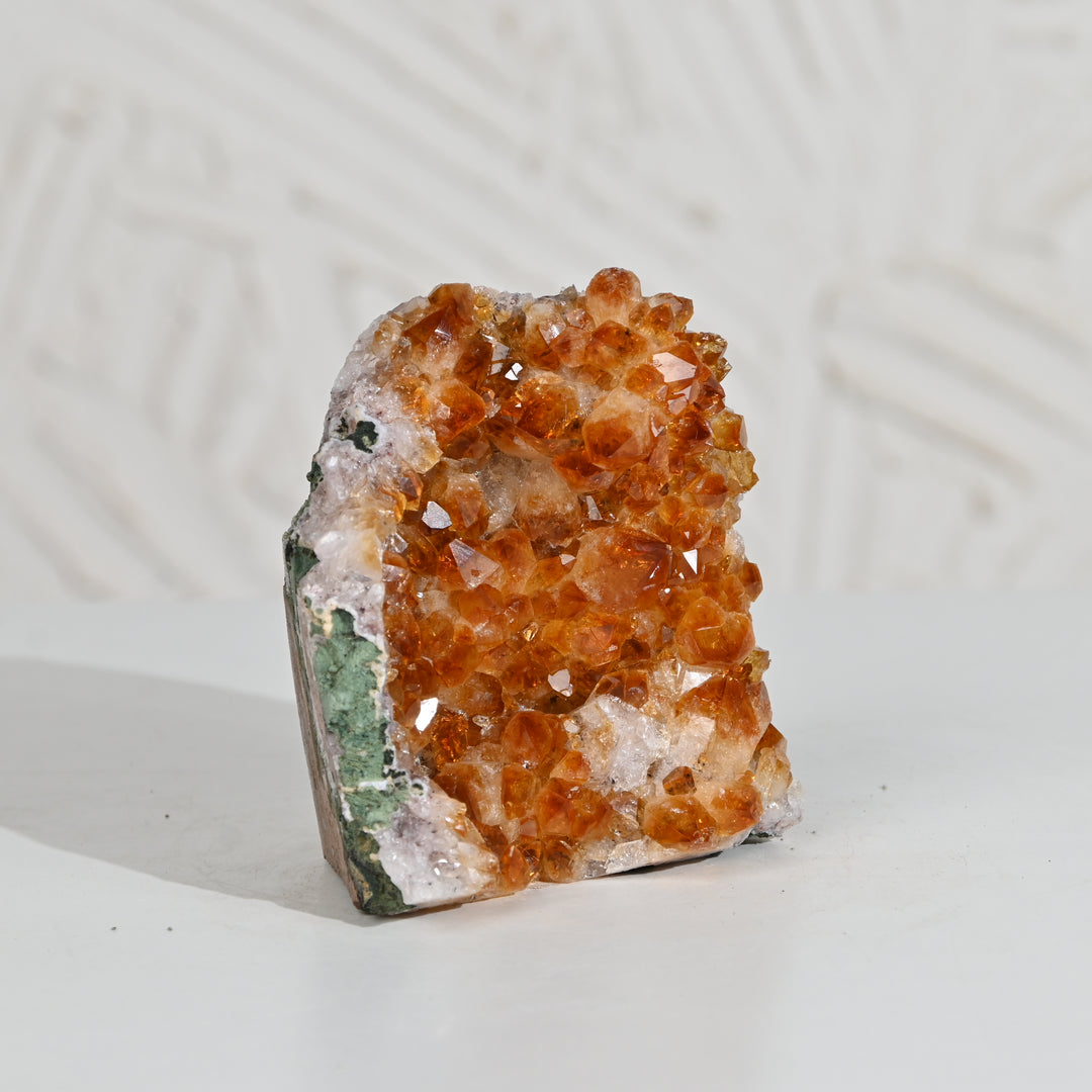 Raw Citrine Geode 614g – Energy Crystal for Balance & Positive Vibes