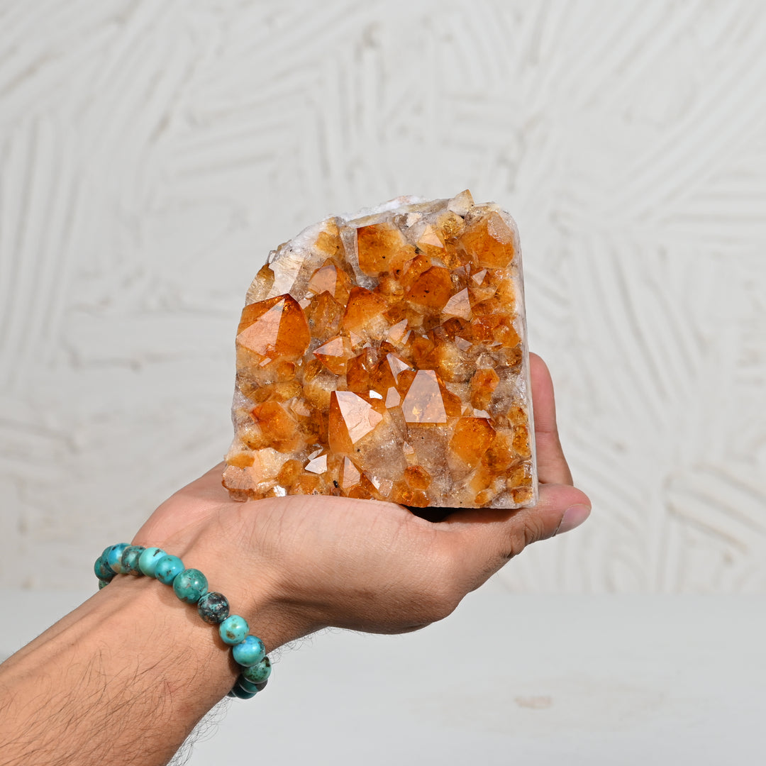 Citrine Crystal 1027g – Energy Stone for Abundance & Inner Balance