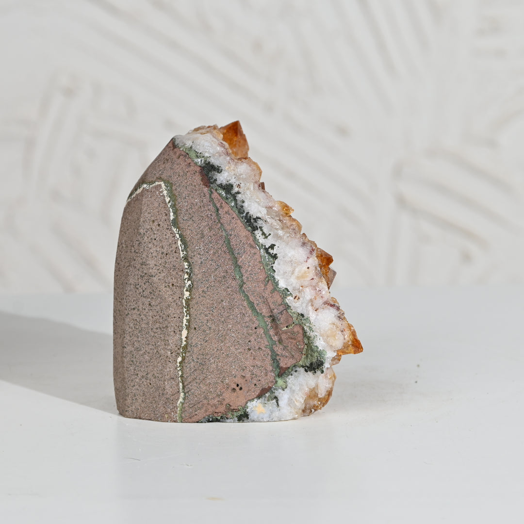 Citrine Stone 978g – Wealth Crystal for Energy Alignment & Home Decor