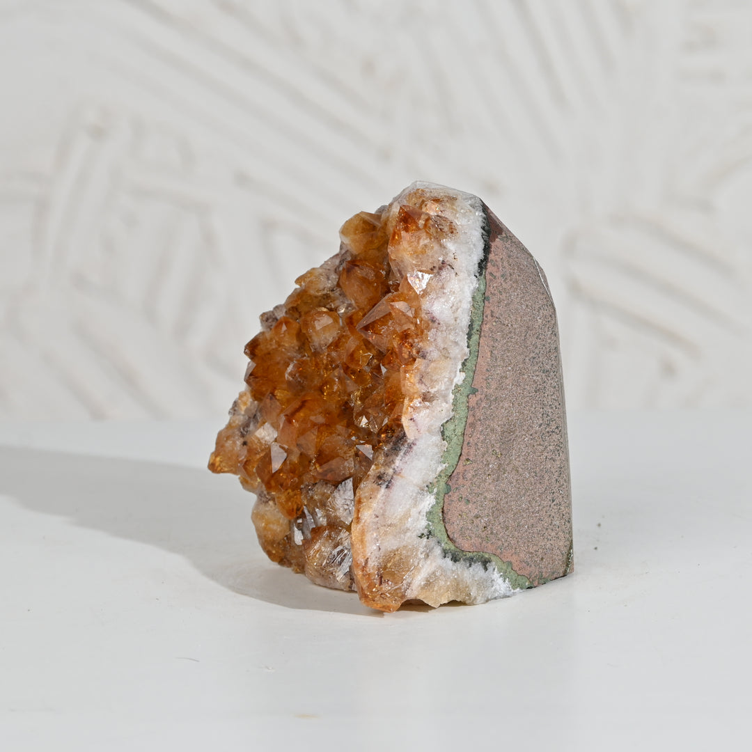Citrine Stone 978g – Wealth Crystal for Energy Alignment & Home Decor