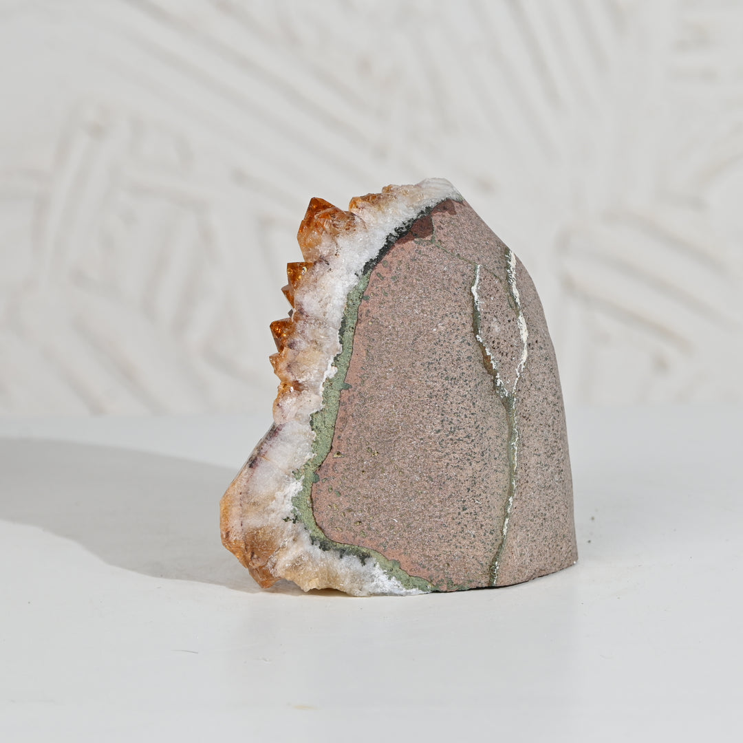 Citrine Stone 978g – Wealth Crystal for Energy Alignment & Home Decor