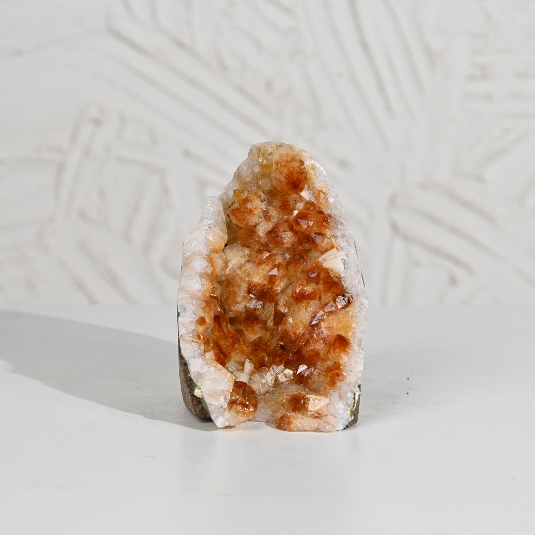 Raw Citrine Geode 938g – Natural Healing Crystal for Prosperity & Positivity