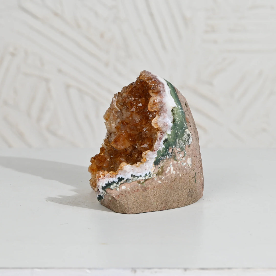 Citrine Crystal 956g – Energy Stone for Prosperity & Spiritual Balance