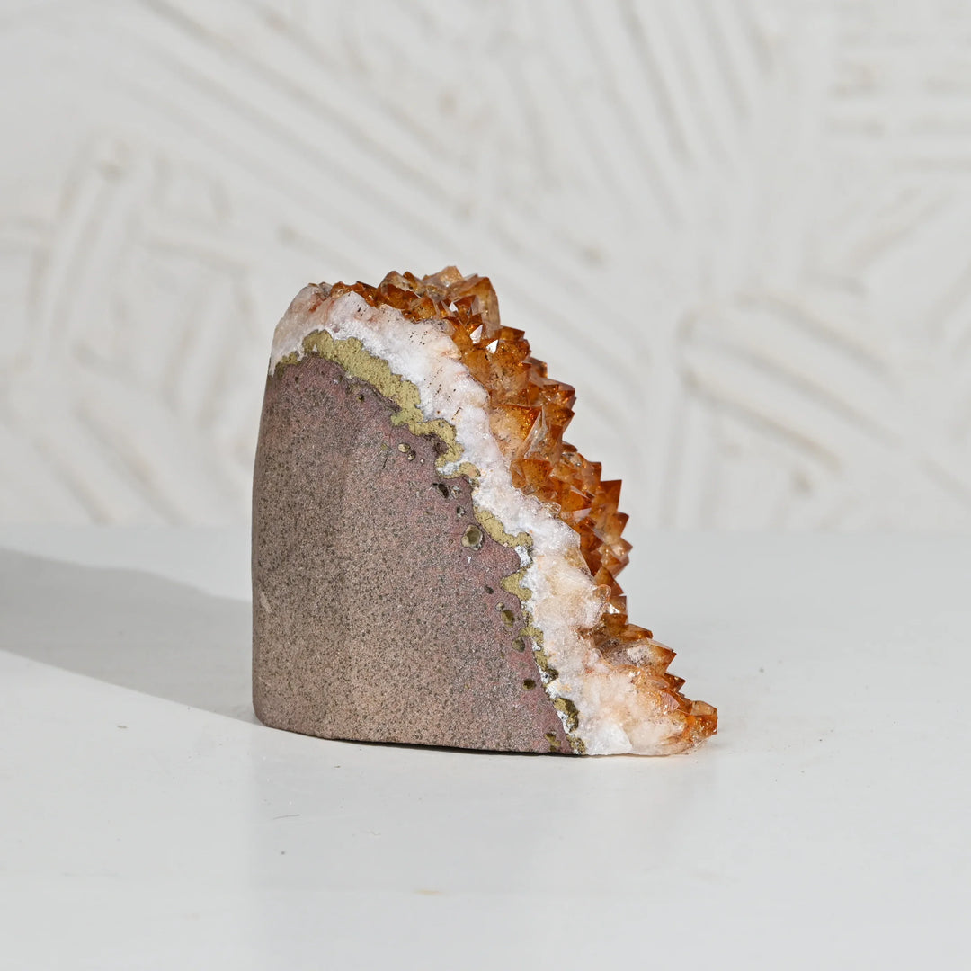 Raw Citrine Geode 960g – Healing Crystal for Prosperity & Positivity