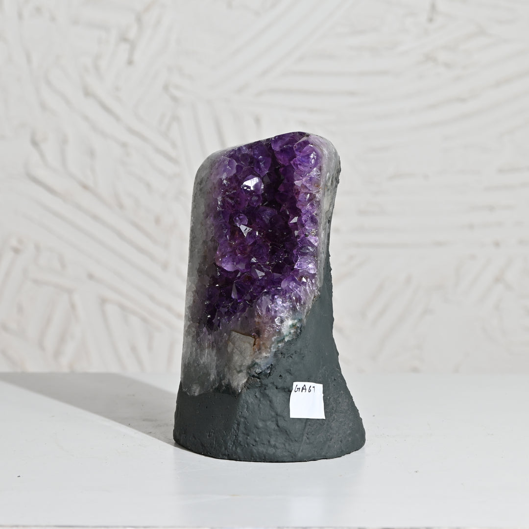 Natural Amethyst Geode 1.75kg - Raw Crystal for Healing