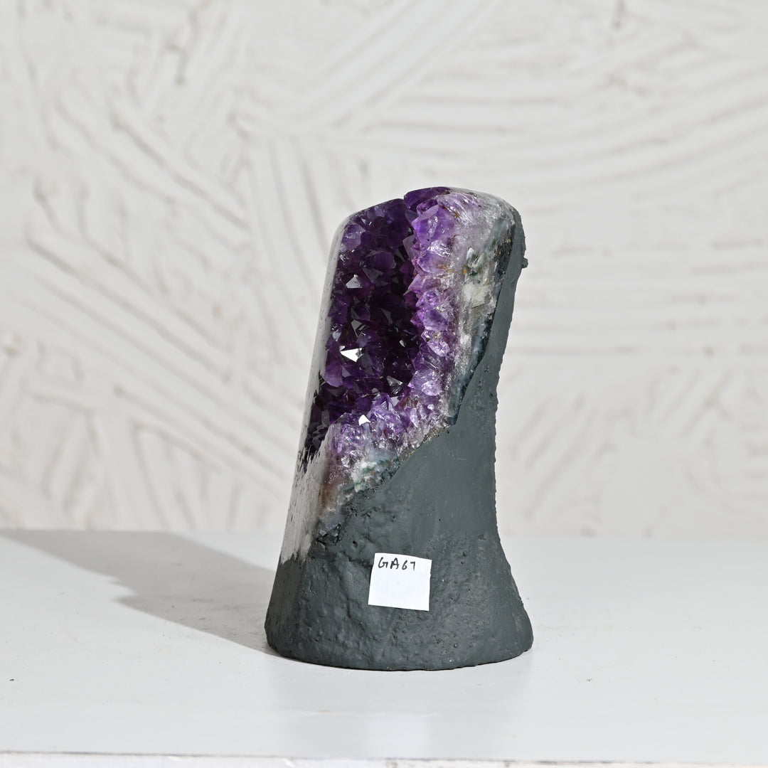 Natural Amethyst Geode 1.75kg - Raw Crystal for Healing