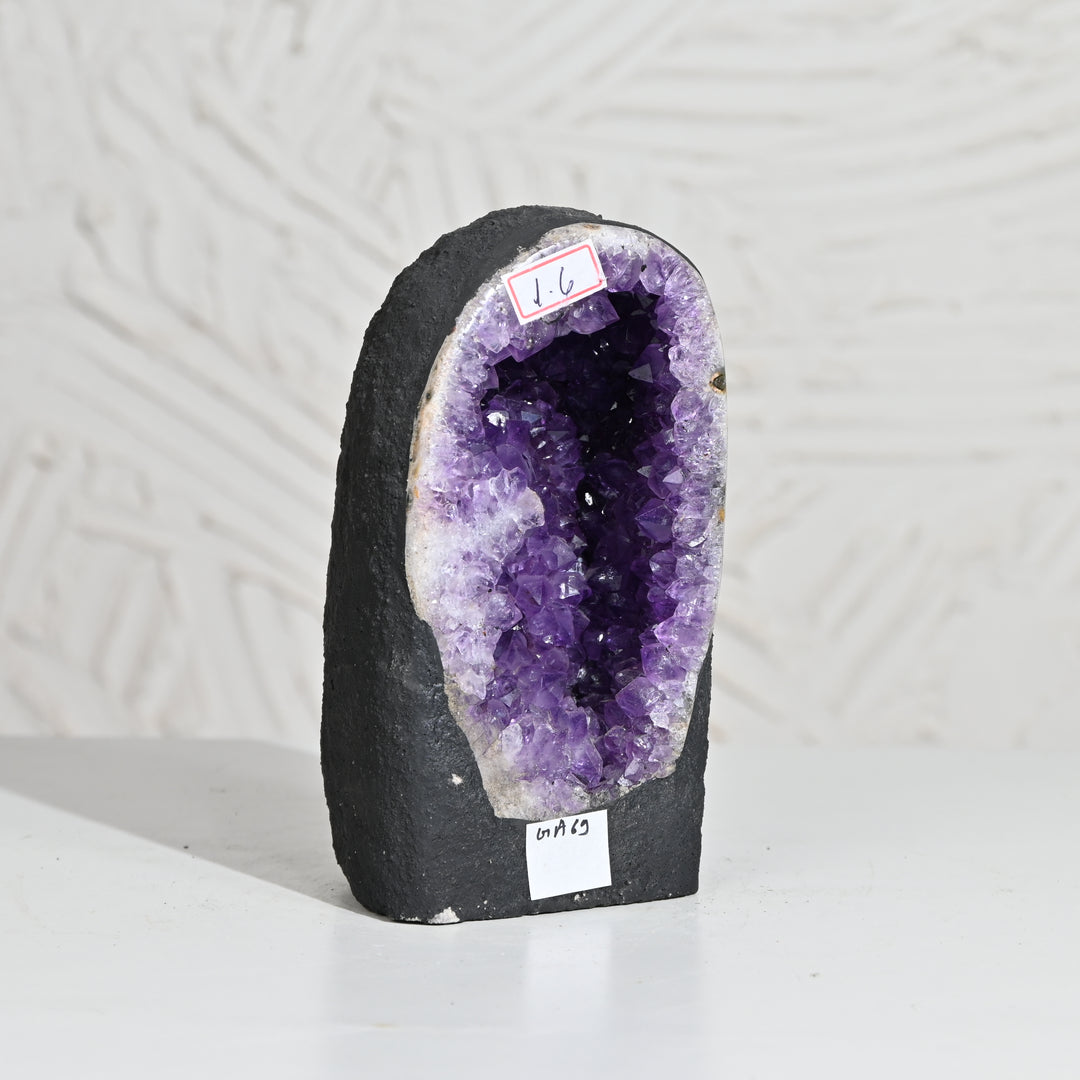 Natural Amethyst Geode 1.6kg - Raw Crystal for Healing