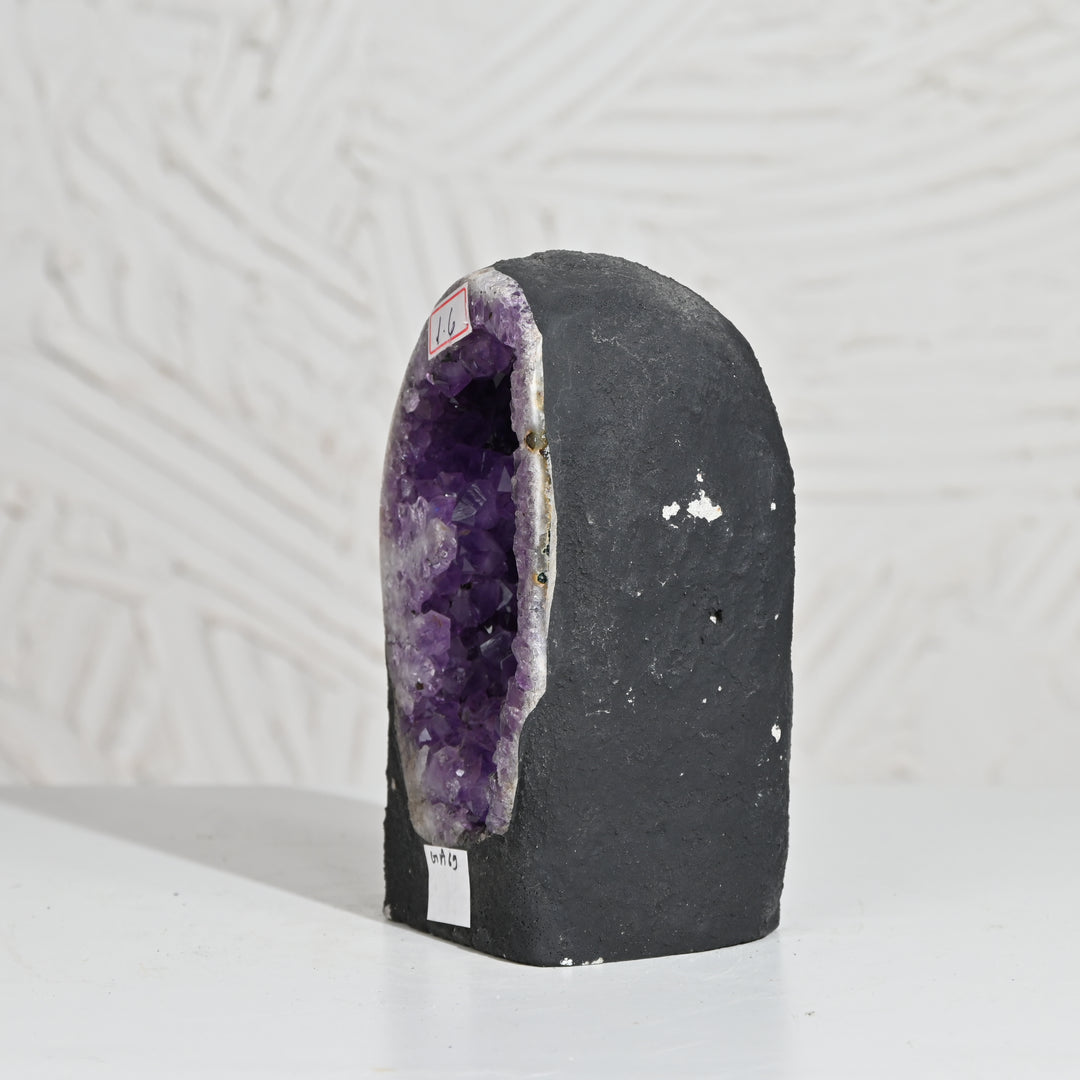 Natural Amethyst Geode 1.6kg - Raw Crystal for Healing