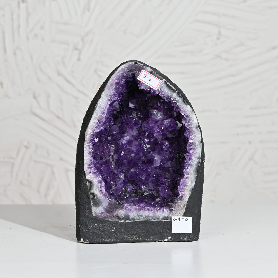 Natural Amethyst Geode 3.2kg - Raw Crystal for Healing
