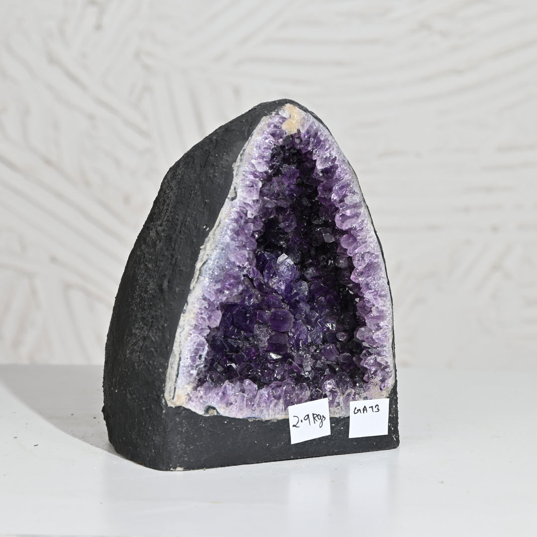 Natural Amethyst Geode 2.9kg - Raw Crystal for Healing