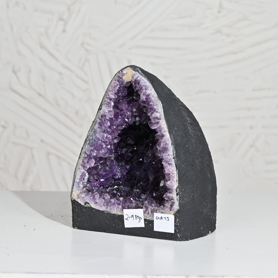 Natural Amethyst Geode 2.9kg - Raw Crystal for Healing