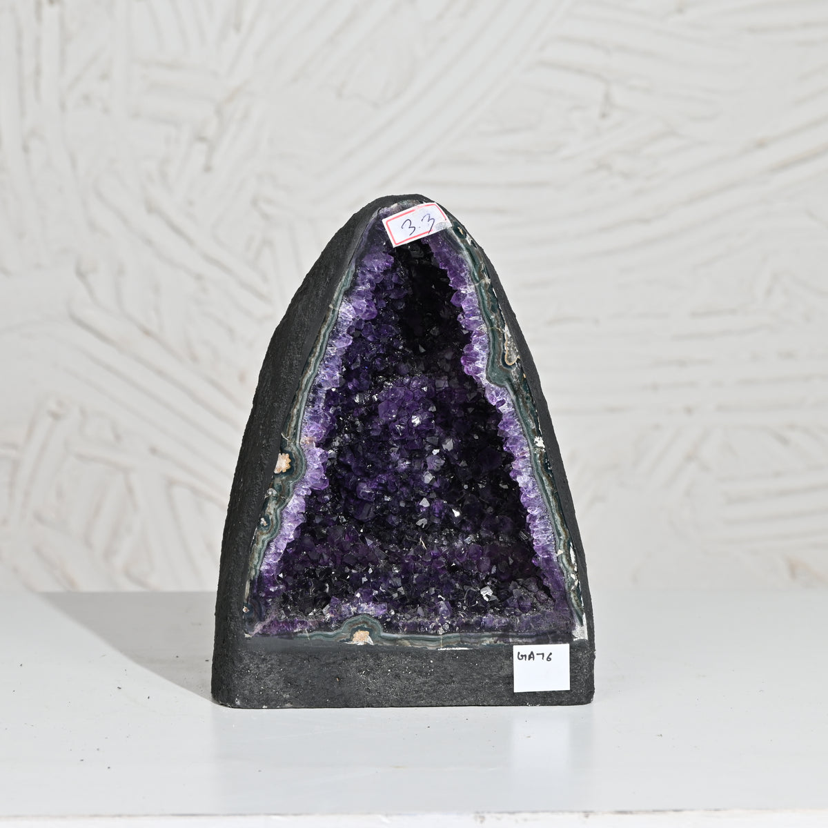 Amethyst Geode – Vibrating Crystals, Jaipur