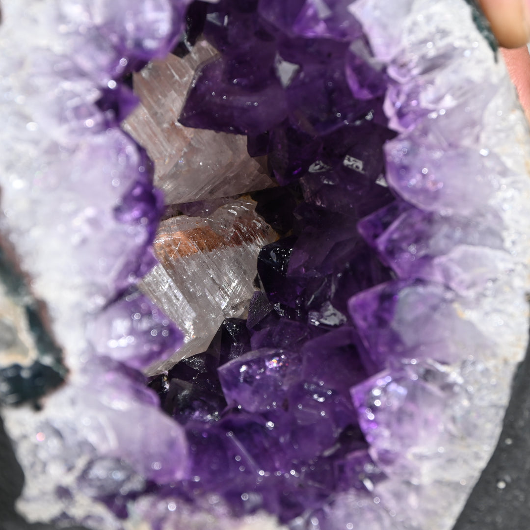 Natural Amethyst Geode 2.4kg - Raw Crystal for Healing