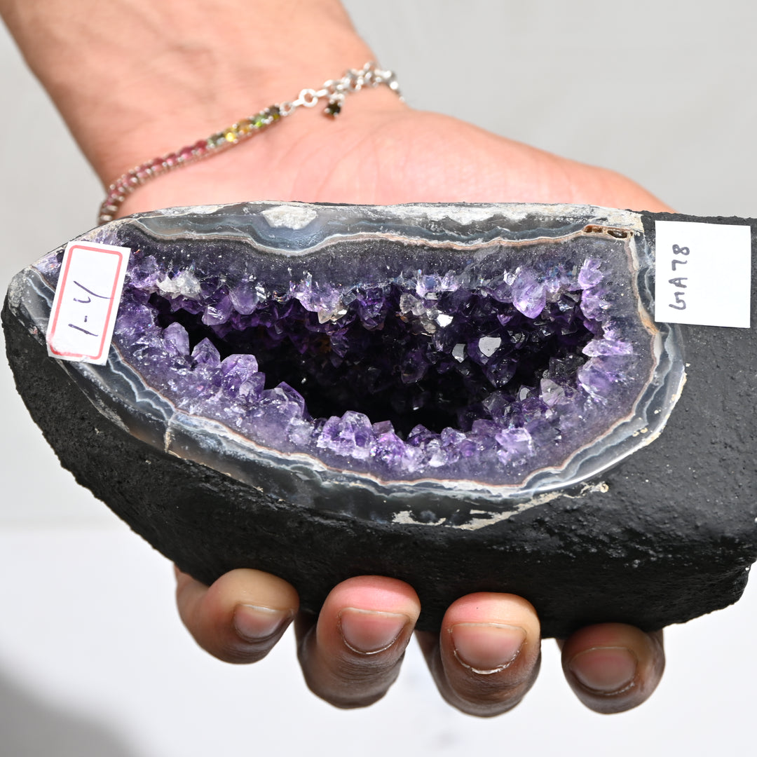 Natural Amethyst Geode 1.4kg - Raw Crystal for Healing