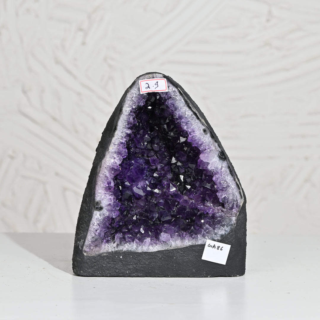 Natural Amethyst Geode 2.9kg - Raw Crystal for Healing
