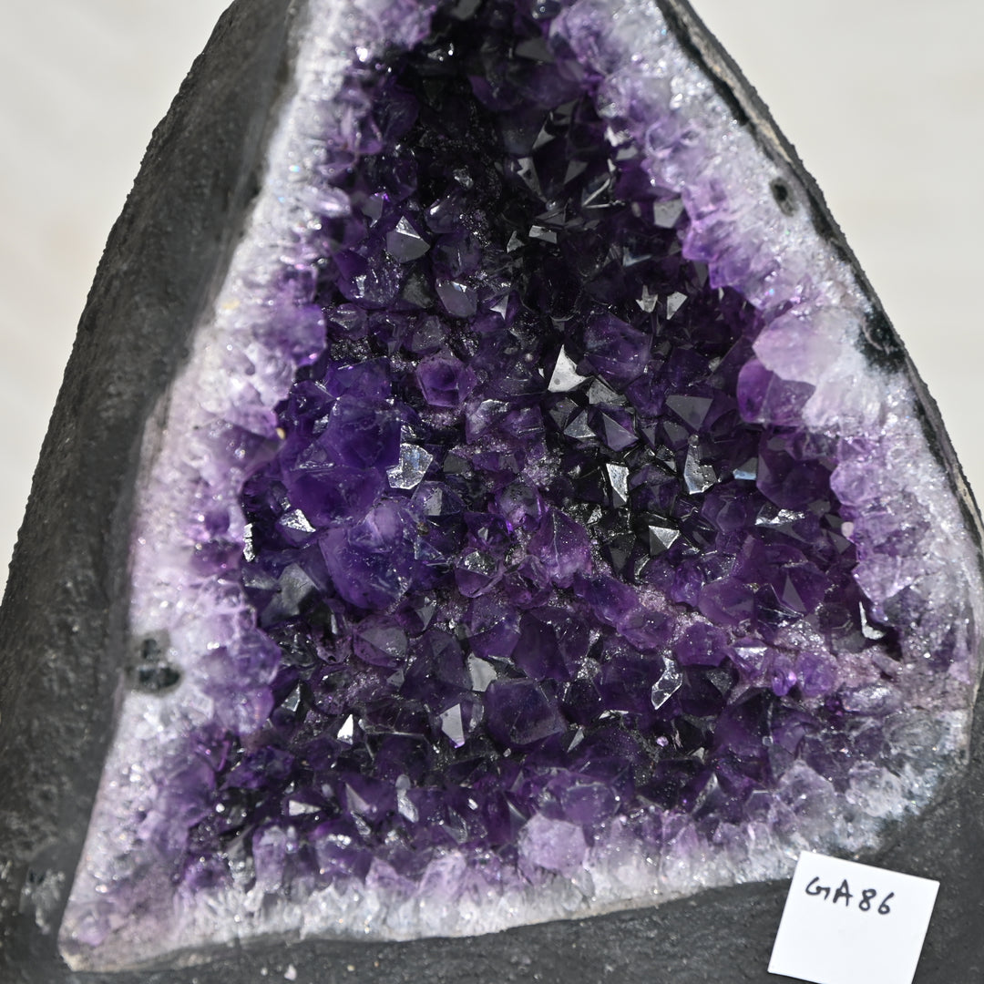 Natural Amethyst Geode 2.9kg - Raw Crystal for Healing