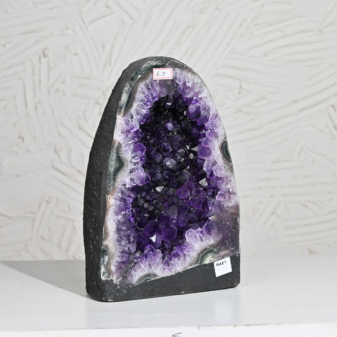 Natural Amethyst Geode 6.3kg - Raw Crystal for Healing
